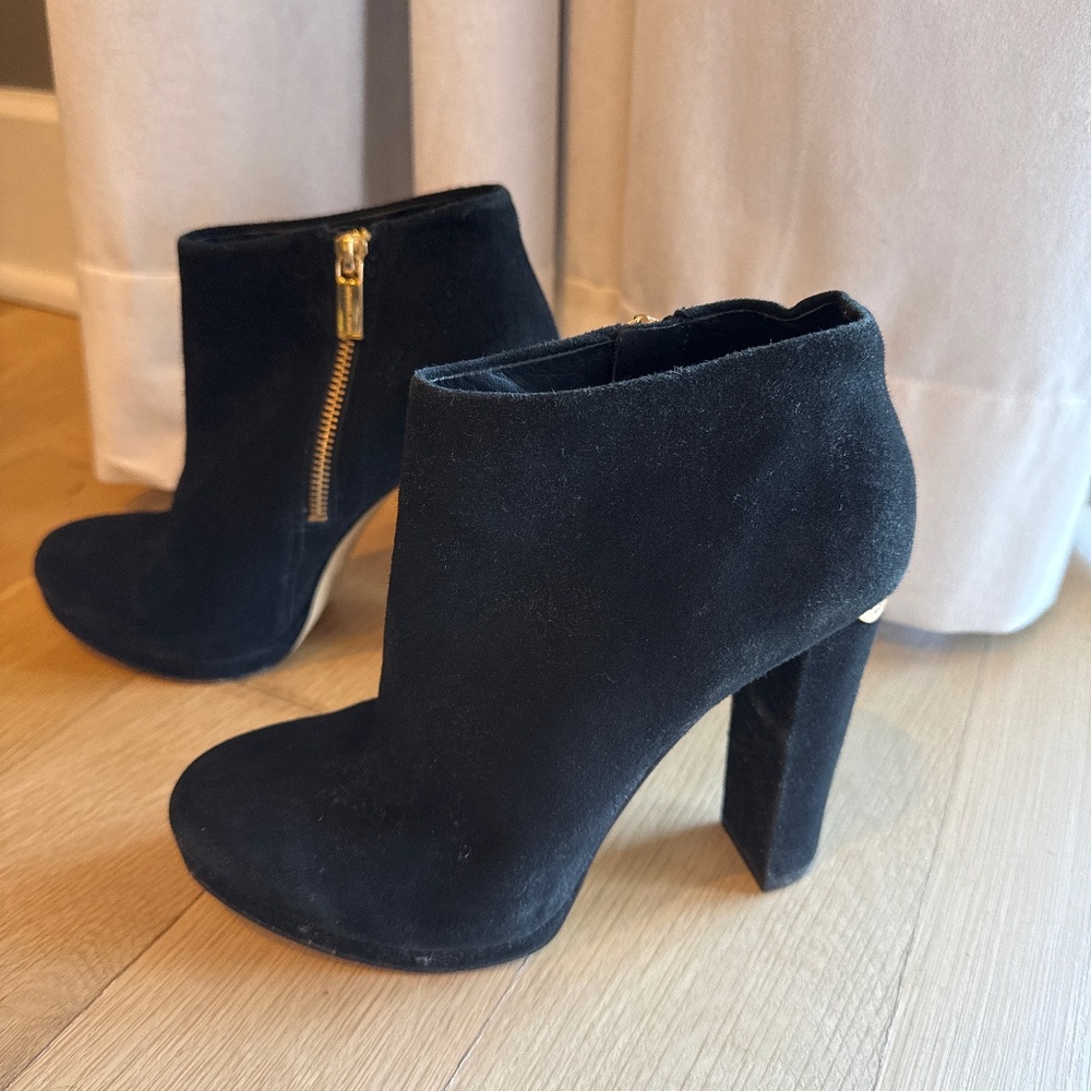 Michael KORS booties